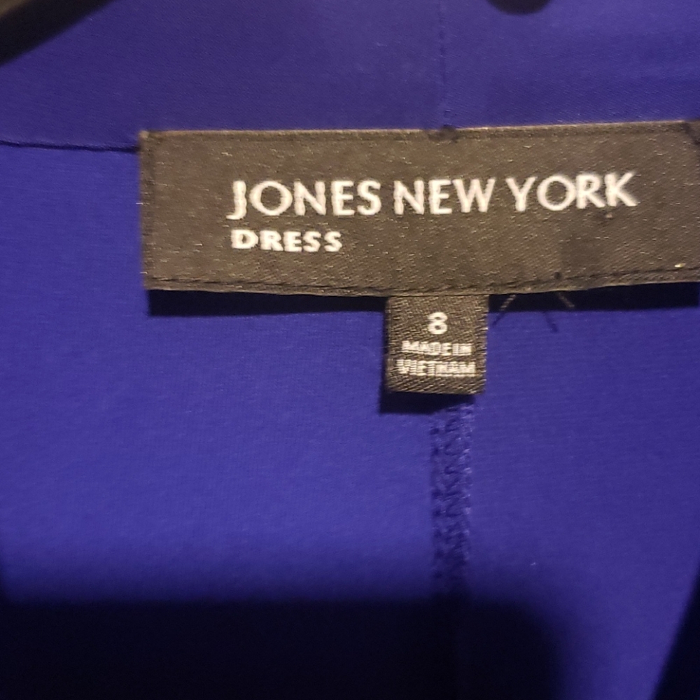 Dress - Picture 2 of 4